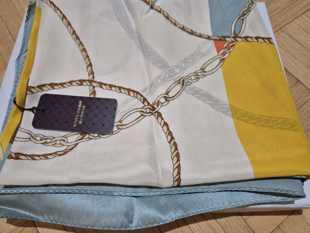 Xinyuan Silk Scarf - New with Tag - photo 5