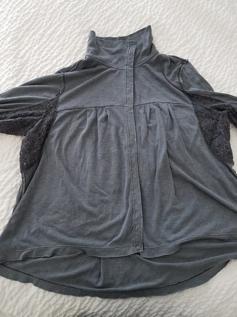 We The Free Grey Lace Sleeve Top - Size M