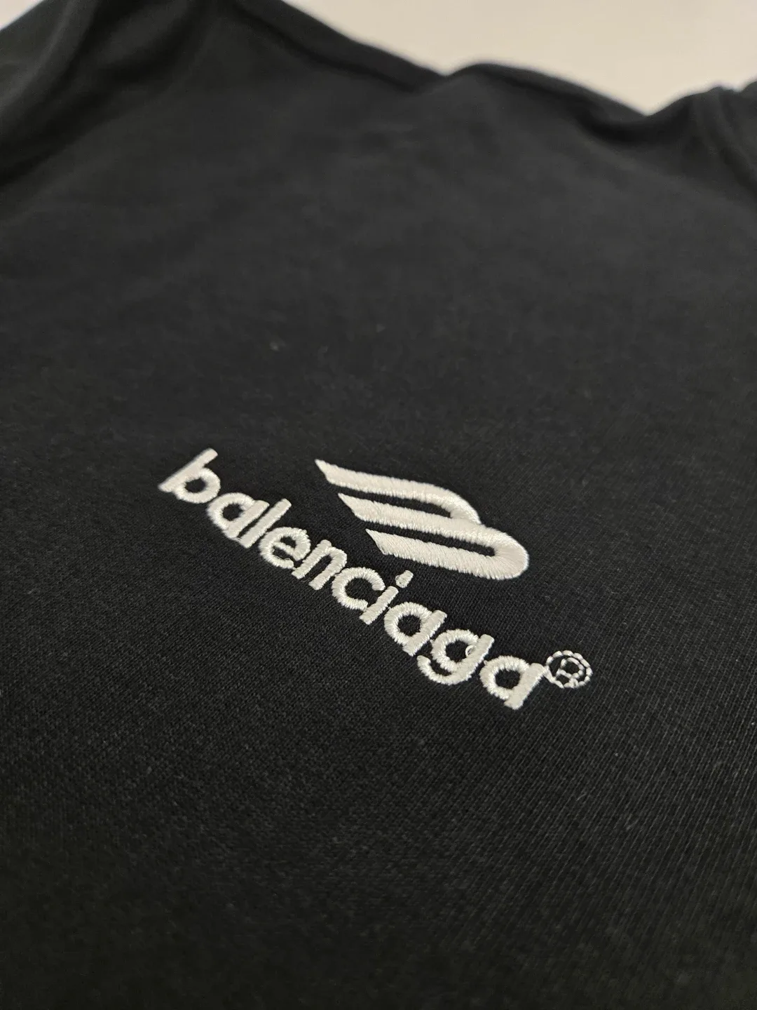 BALENCIAGA hoodie - small image indicator(4)