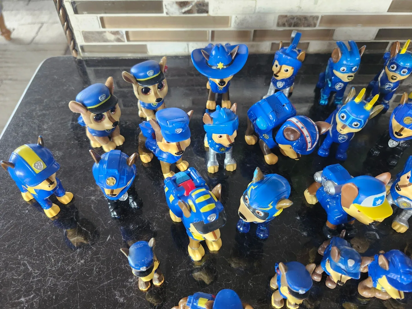 Paw Patrol Chase Figures Lot image indicator(3)