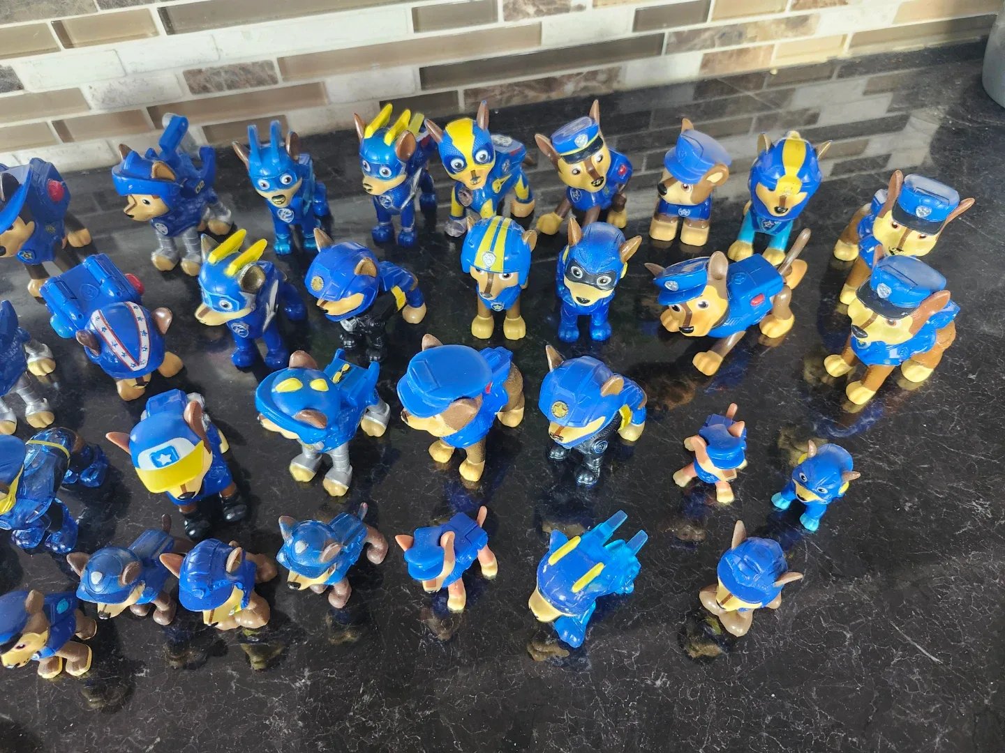 Paw Patrol Chase Figures Lot image indicator(4)