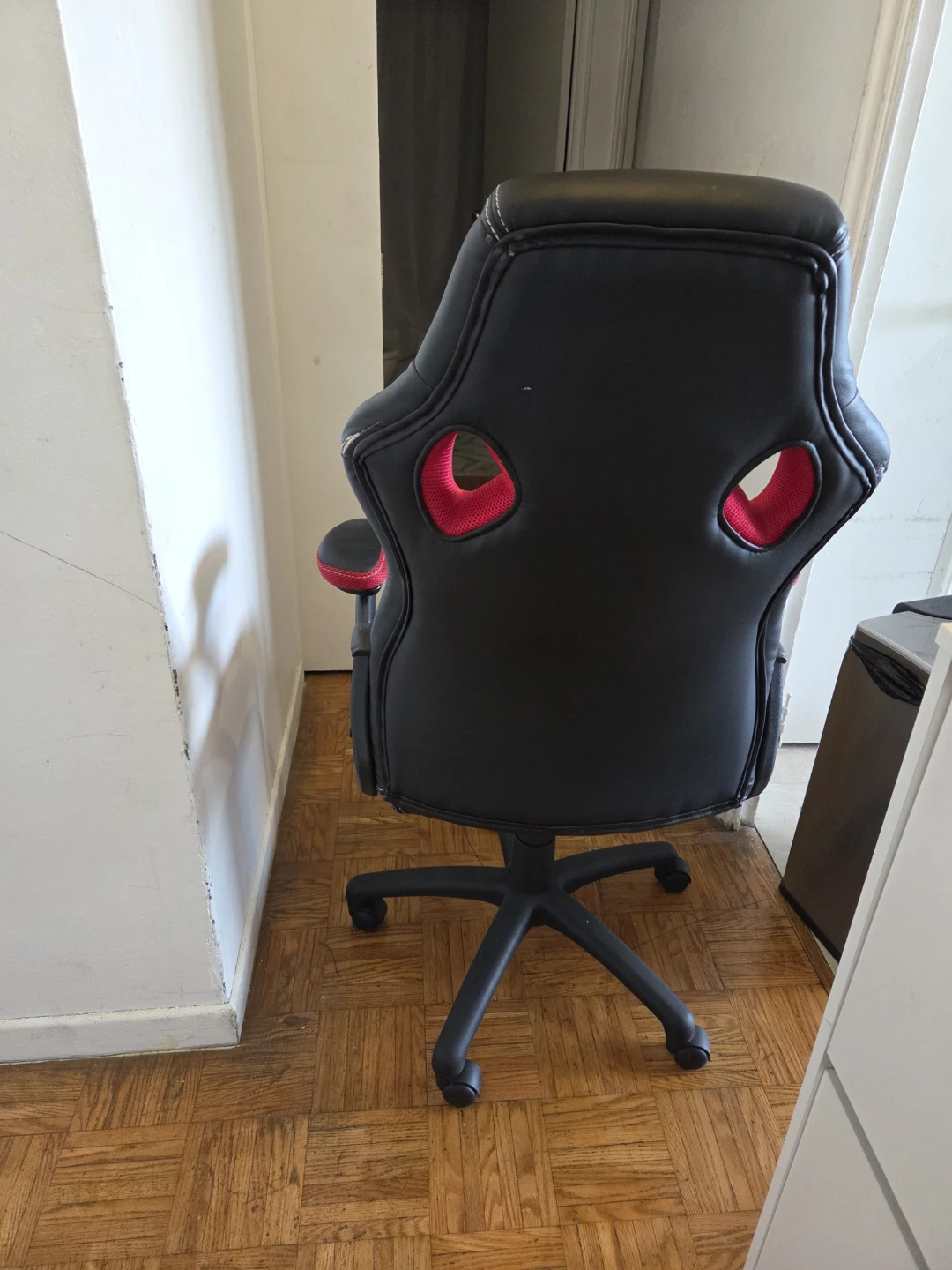Black & Red Gaming/Office Chair - photo 2