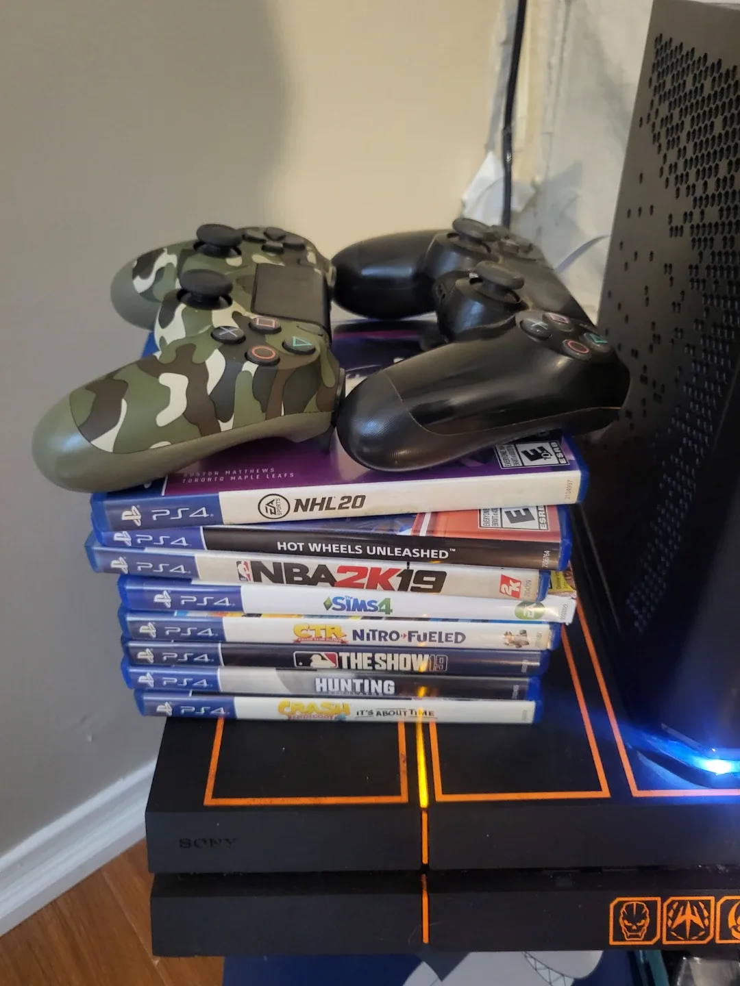 PS4 &  Games & Controllers Bundle