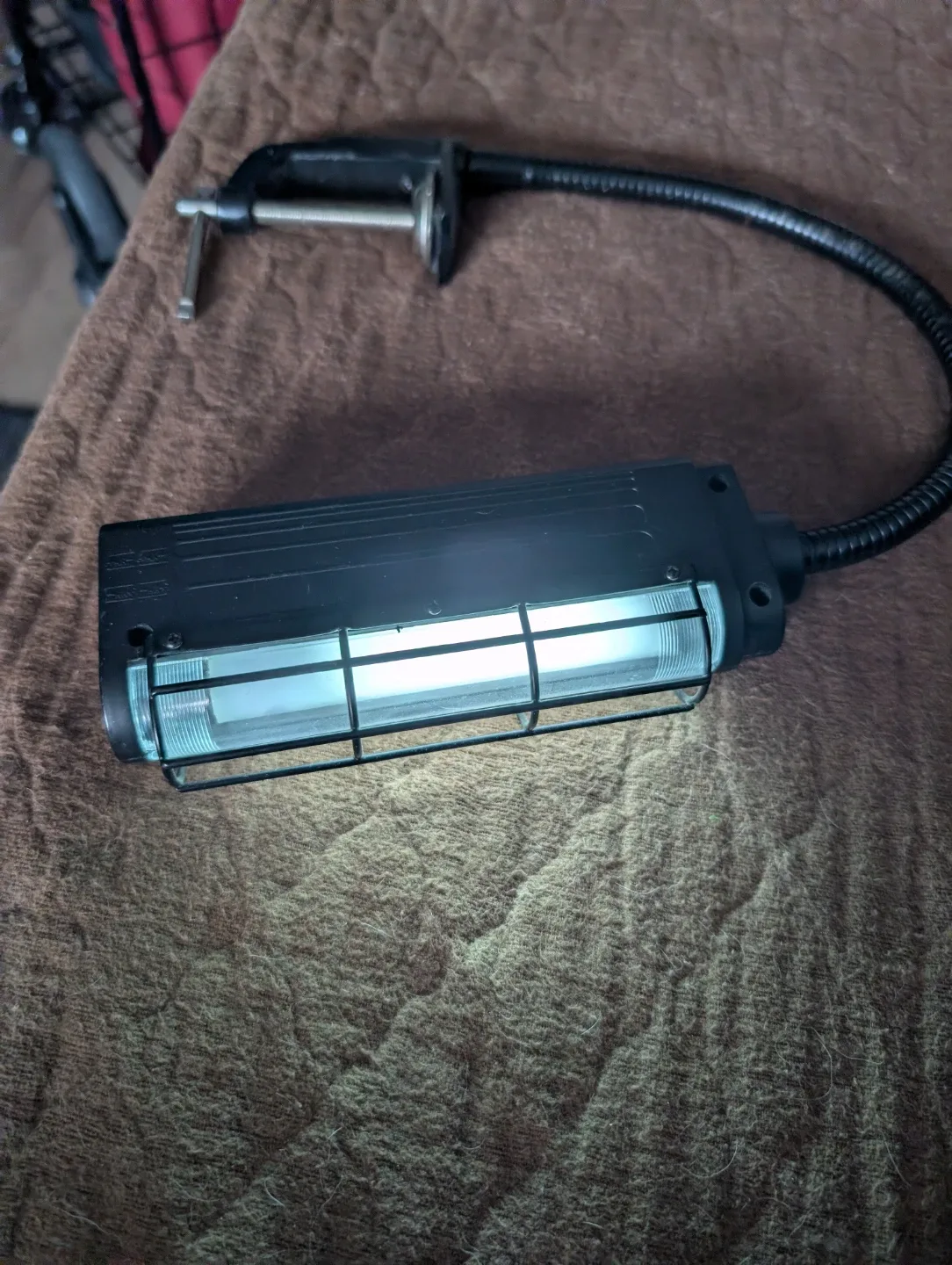 Clamp Light thumbnail