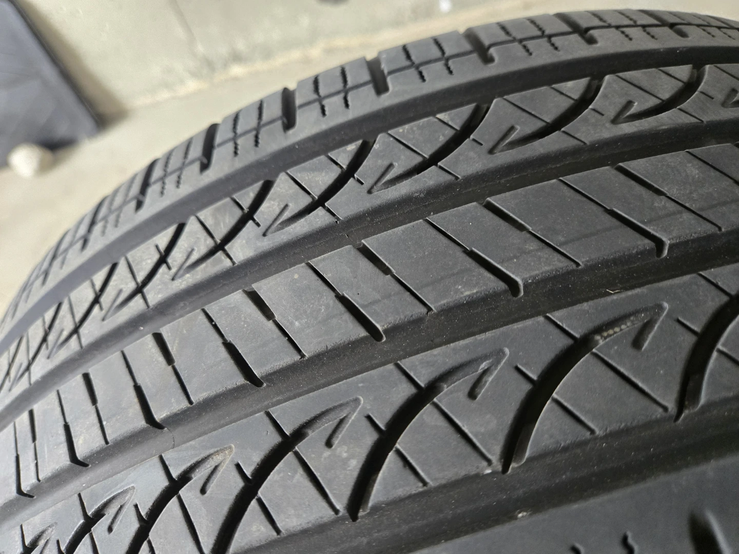 Yokohama 225/40R18 89V Tire - photo 3
