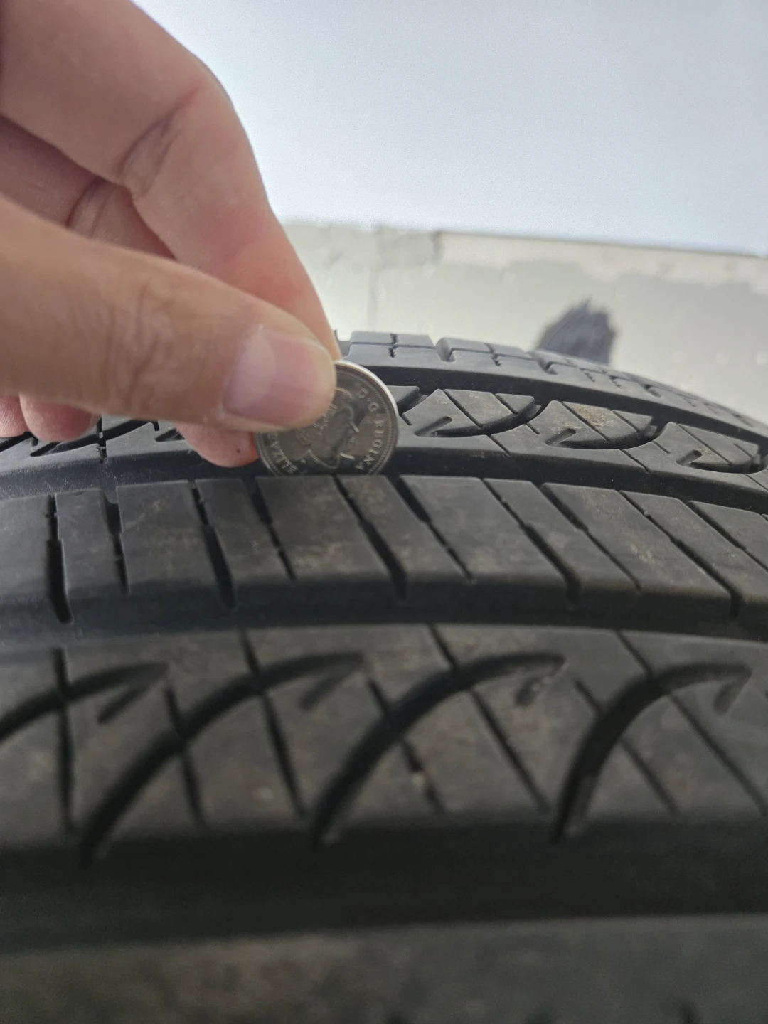Yokohama 225/40R18 89V Tire - photo 4