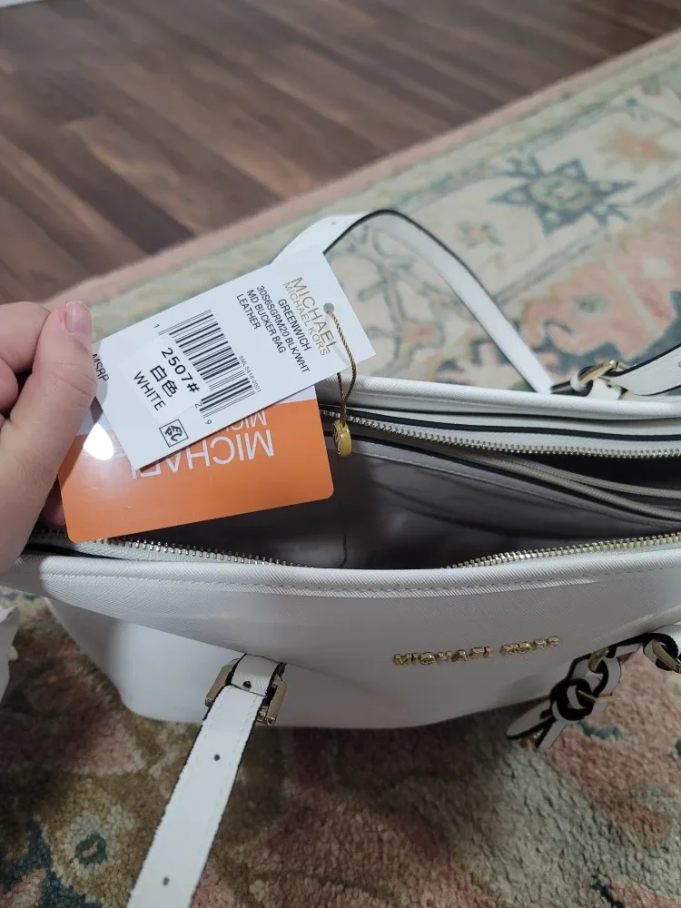 Michael Kors  White Tote Bag image indicator(5)