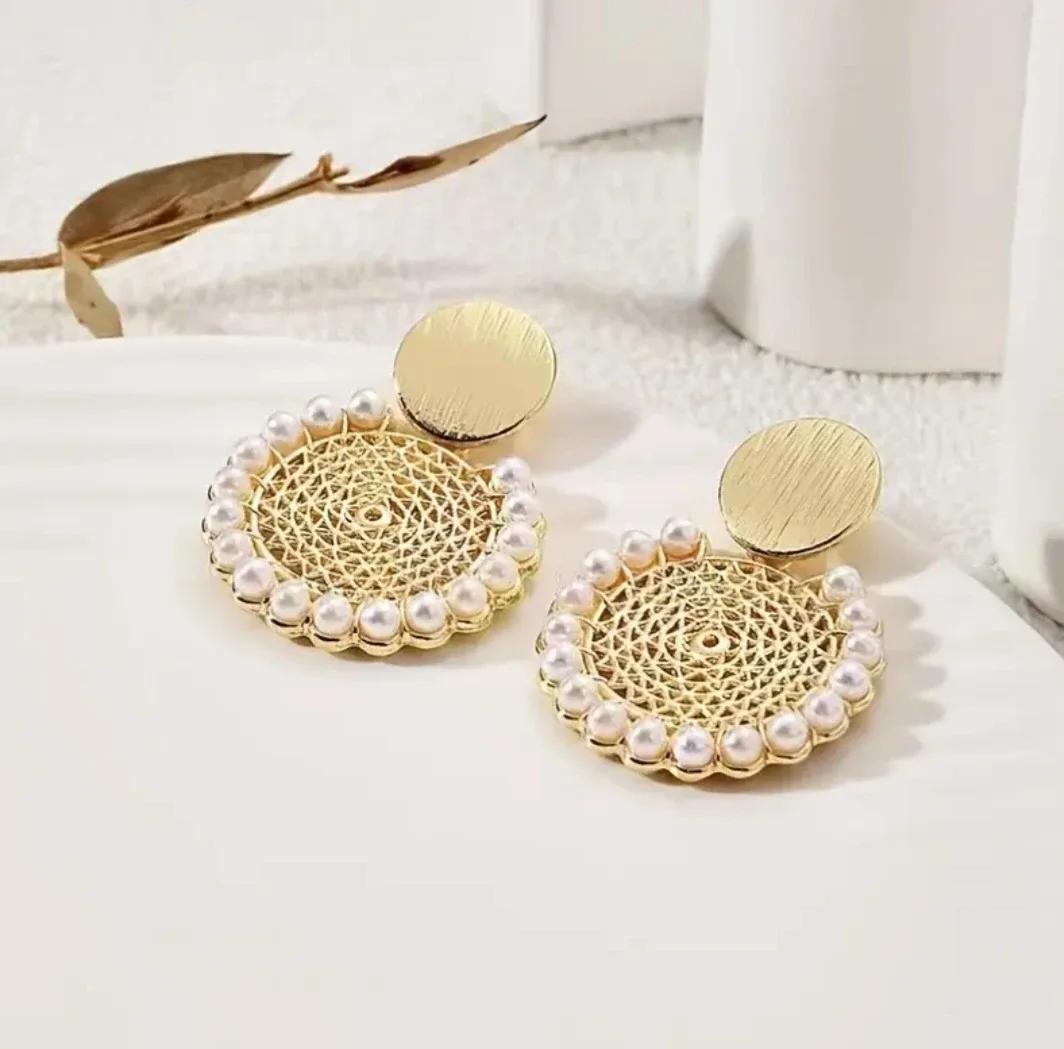 Stylish imation pearl earrings image indicator(3)
