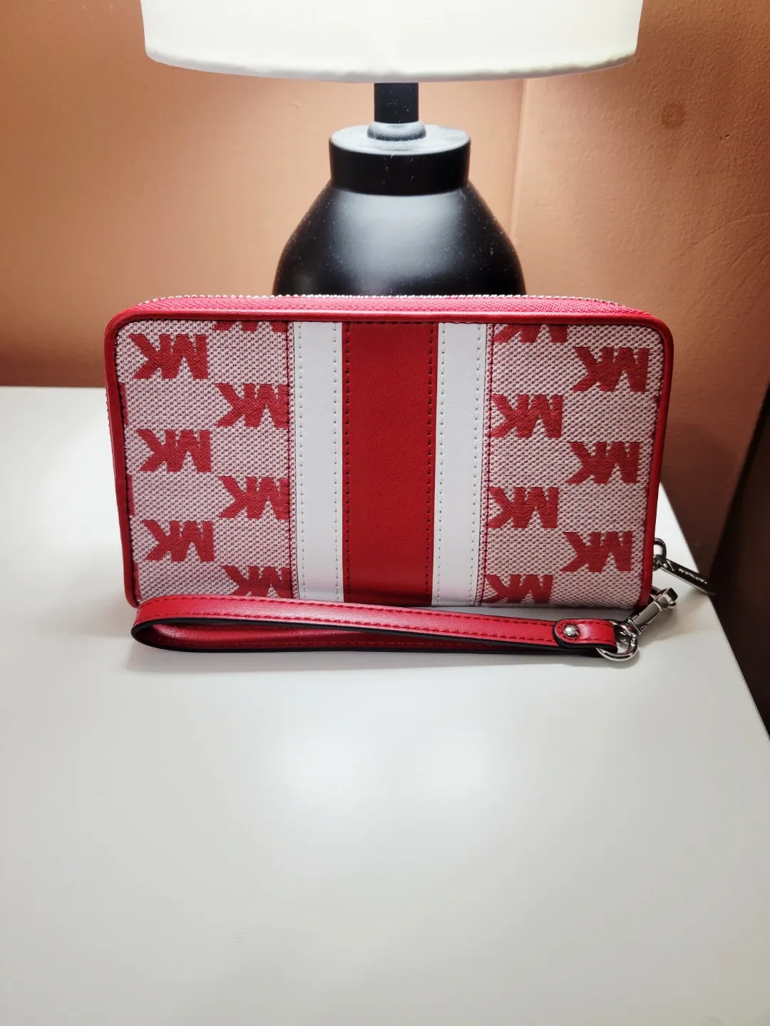 New MK Wristlet Phone Wallet image indicator(4)