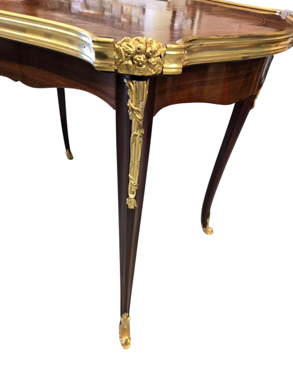 Antique Style Wood Accent Table image indicator(4)