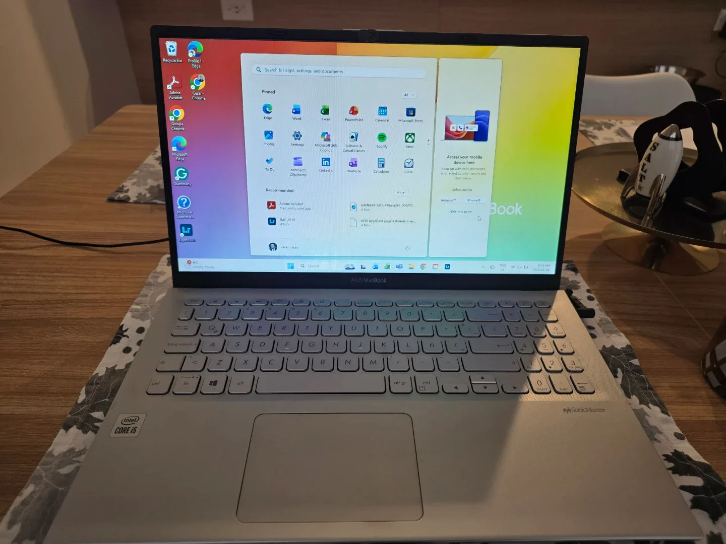 Asus Vivobook X512JA Laptop - Silver image indicator(3)