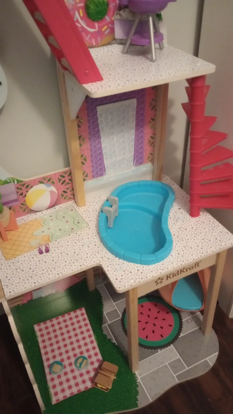 KidKraft Dollhouse image indicator(7)