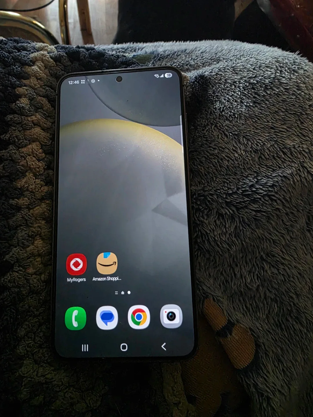 Samsung Galaxy S24 and phone case image indicator(3)