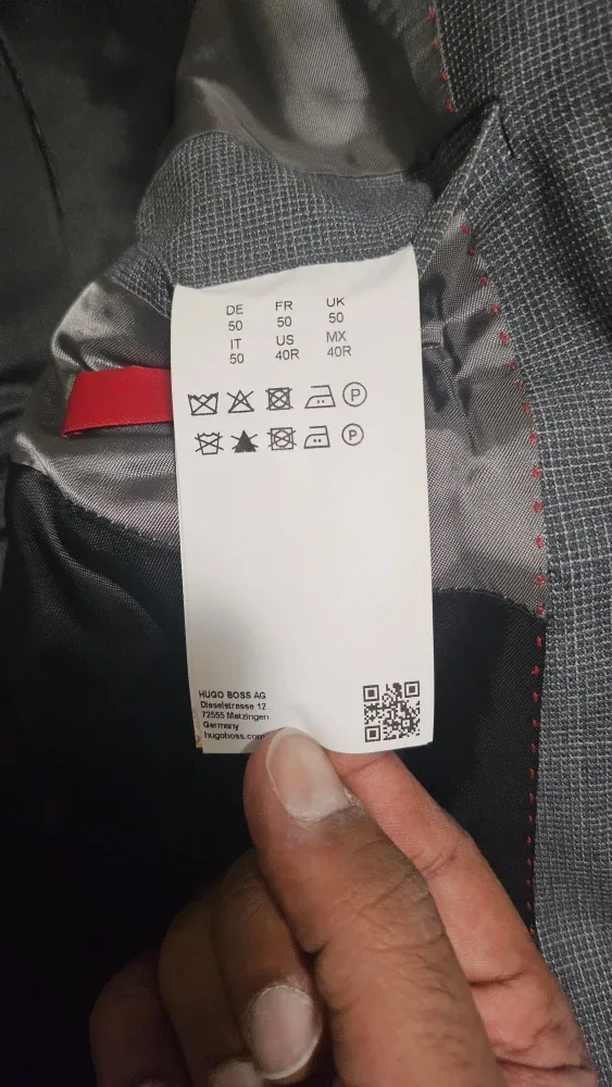 Hugo Boss Suit - Size 40R image indicator(3)