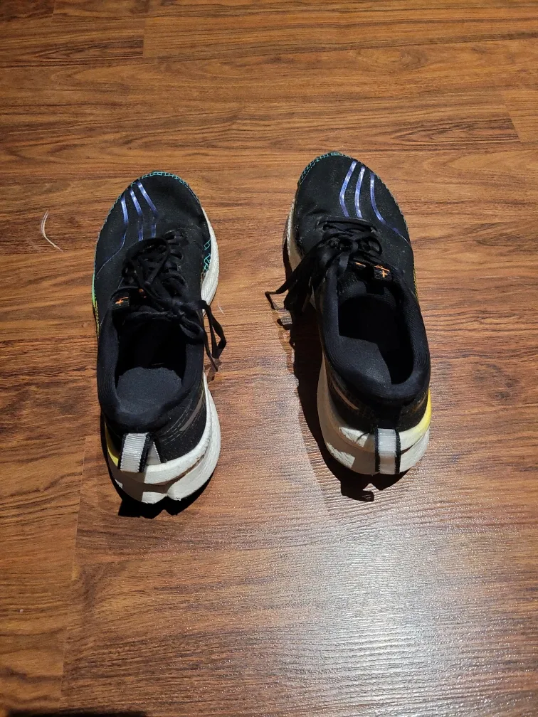 Li-Ning Size 9 image indicator(4)