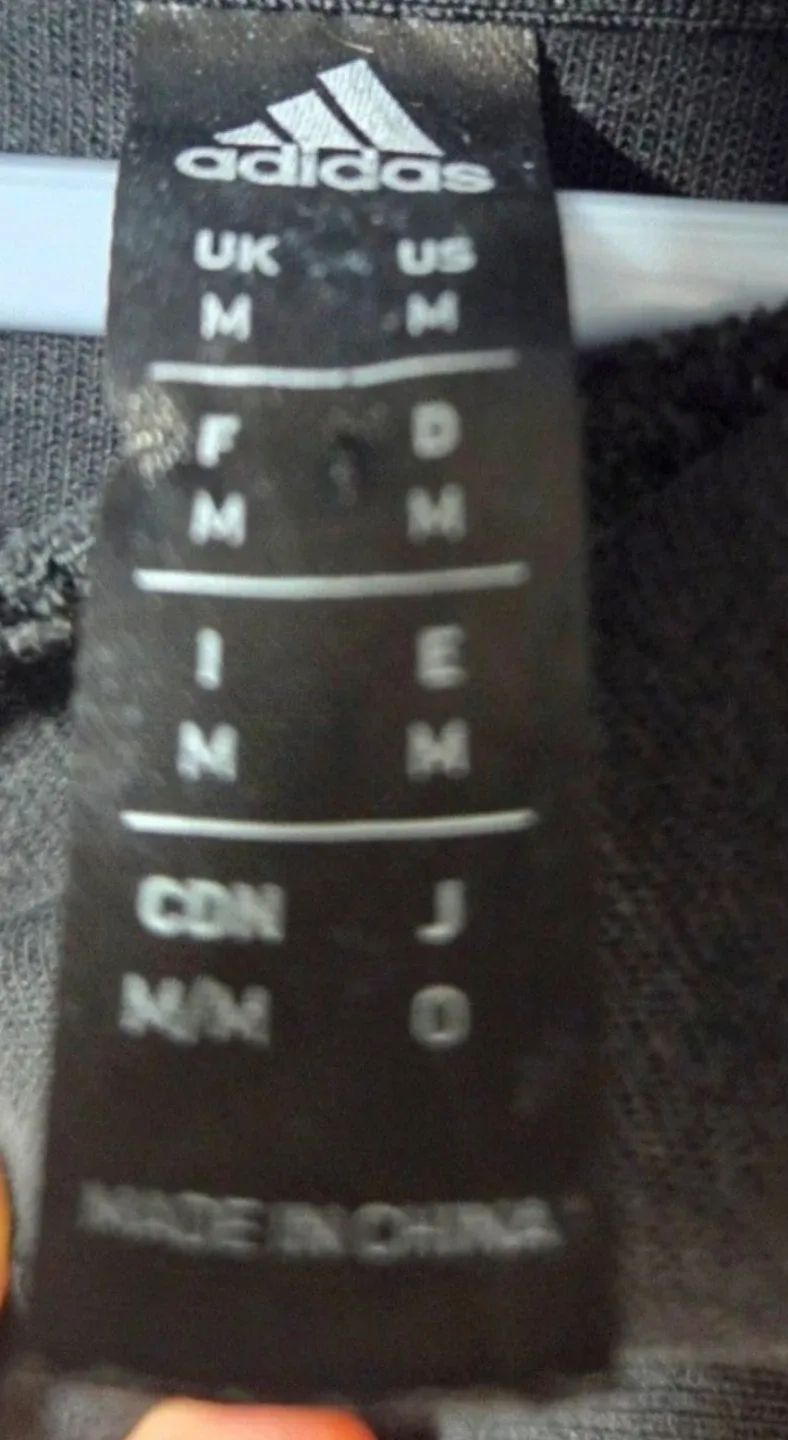 Adidas Black Hoodie - Size M image indicator(2)