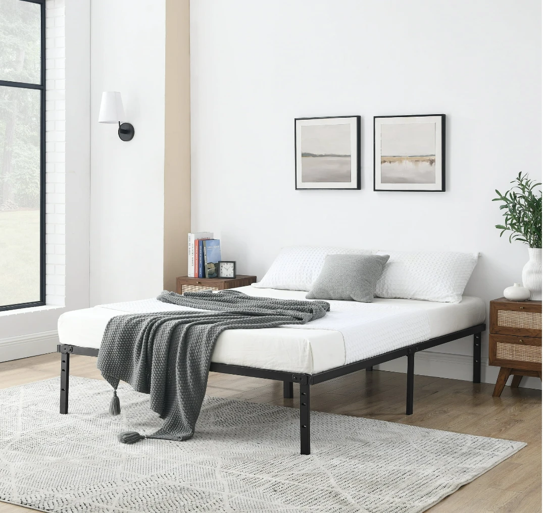 (Used) Queen Size - Bedframe - photo 2