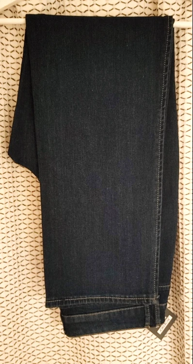 Jordache High Rise Straight Jeans size 10 - photo 2