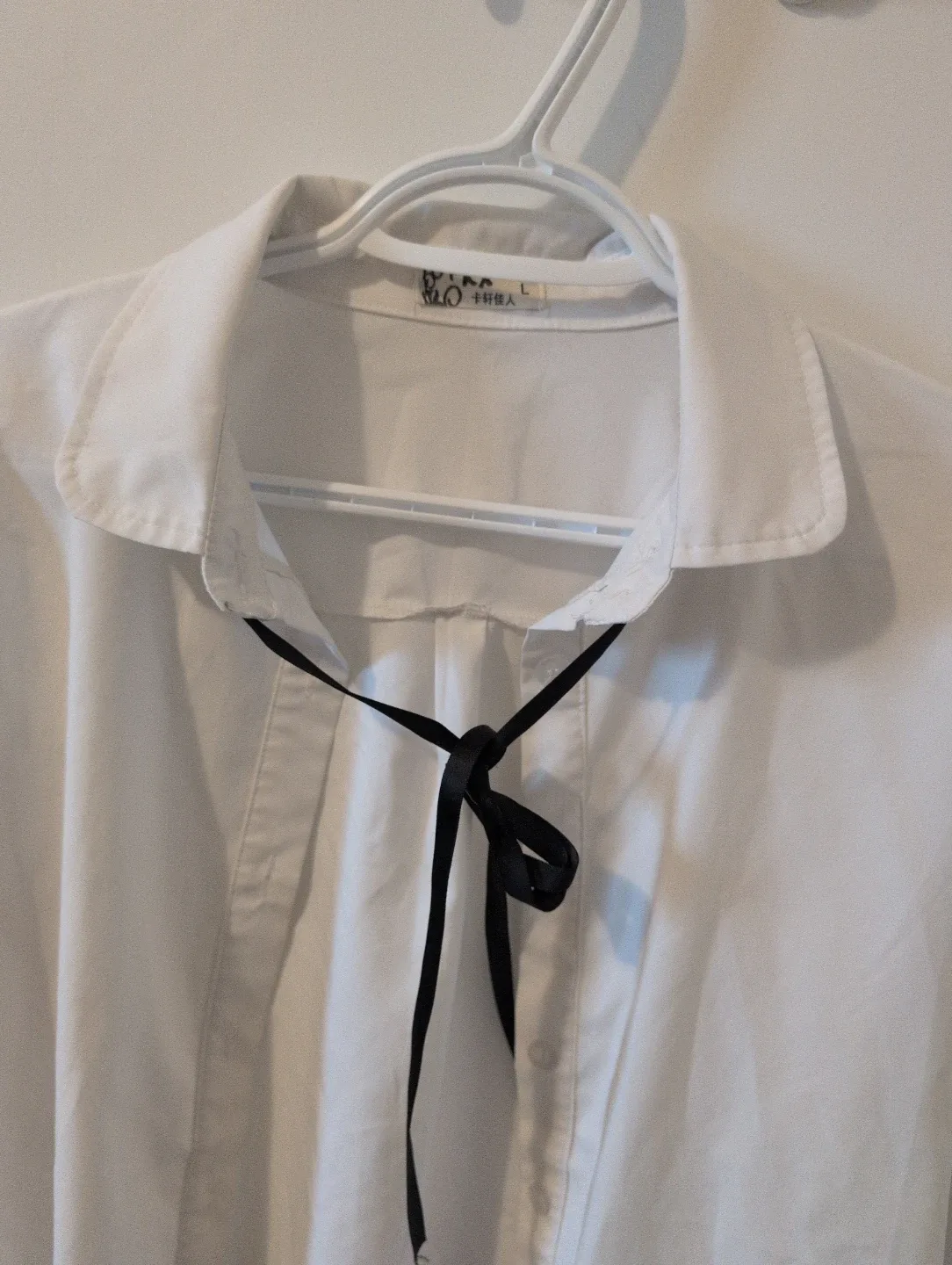 SOPRA White Blouse - Size Medium image indicator(2)