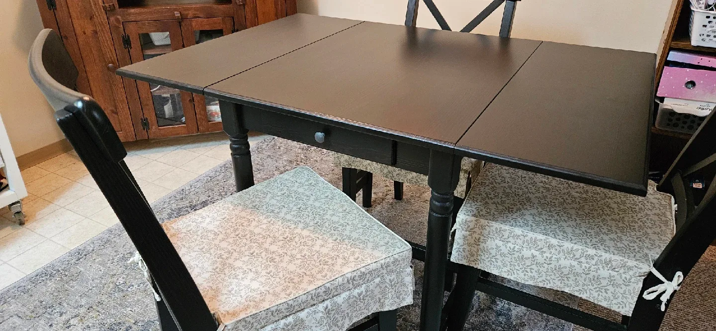 Moving Sale_Mattress, Desks, Dining, Dresser, Nightstands image indicator(6)