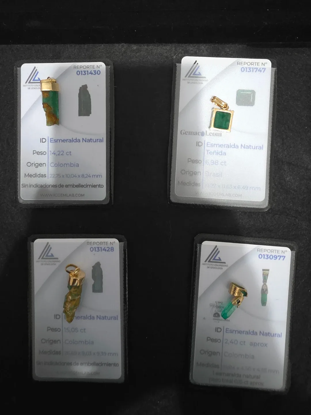 Natural Emerald Pendants image indicator(7)