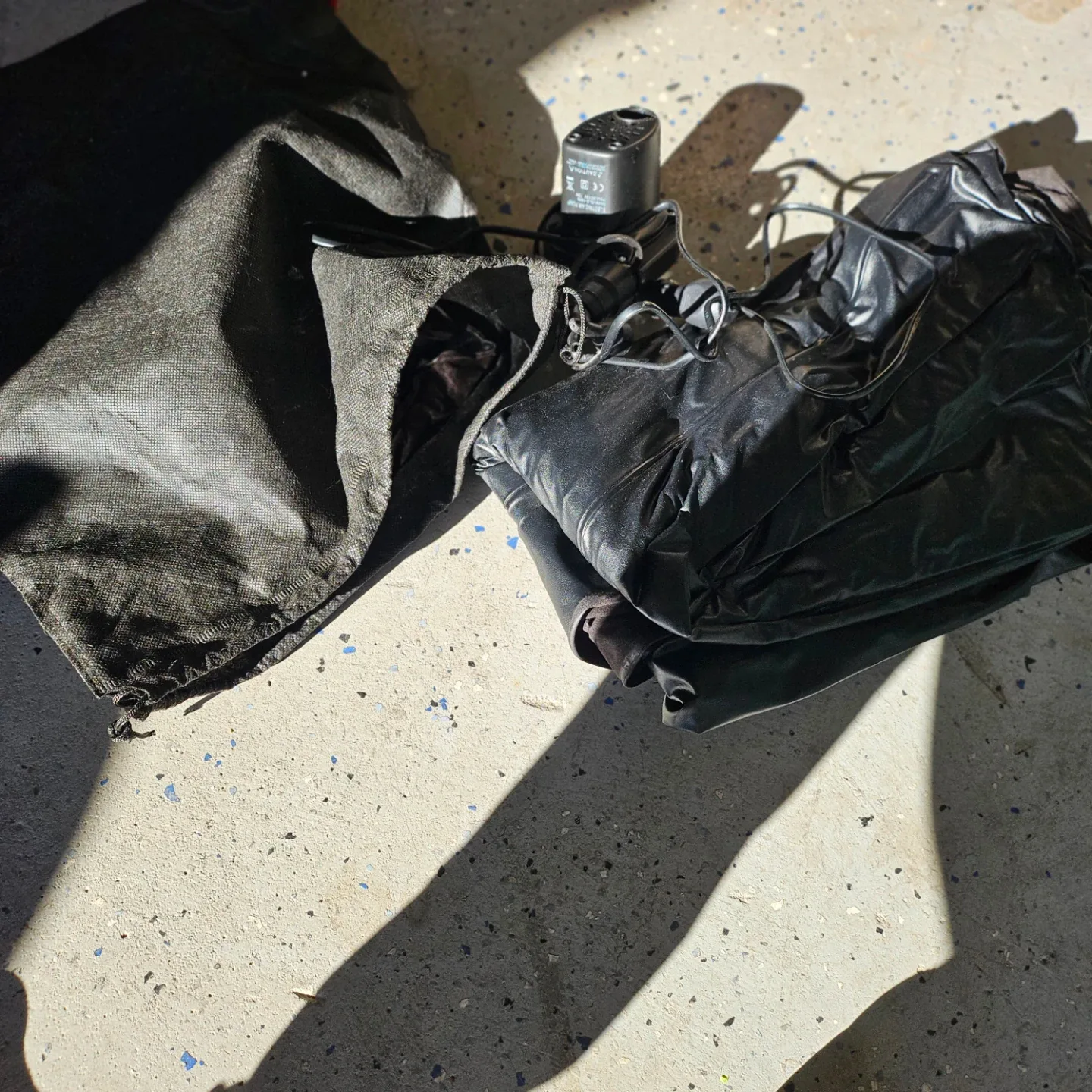 Inflatable vehicle bed image indicator(3)