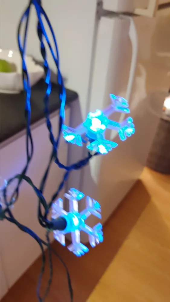 Snowflake String Lights - Blue image indicator(8)