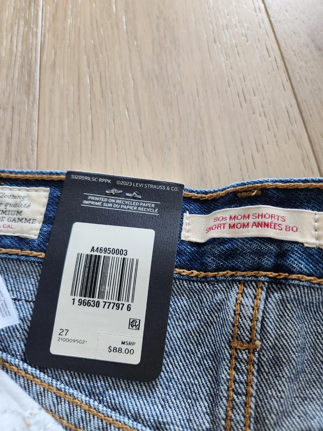 Levi's 90s Mom Shorts - Size 27 - New with tags! - photo 4