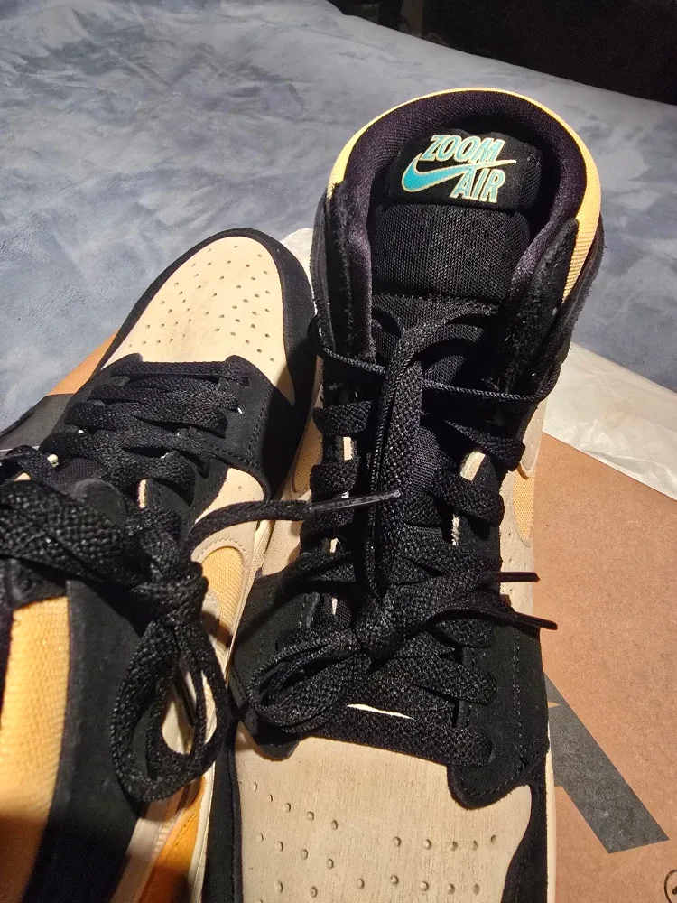 Nike Air Jordan 1 ZM CMFT 2, US 11.5 image indicator(3)