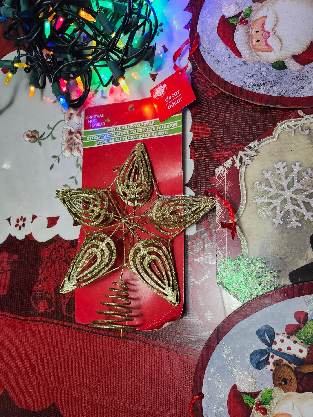 Christmas Ornaments and Lights image indicator(7)