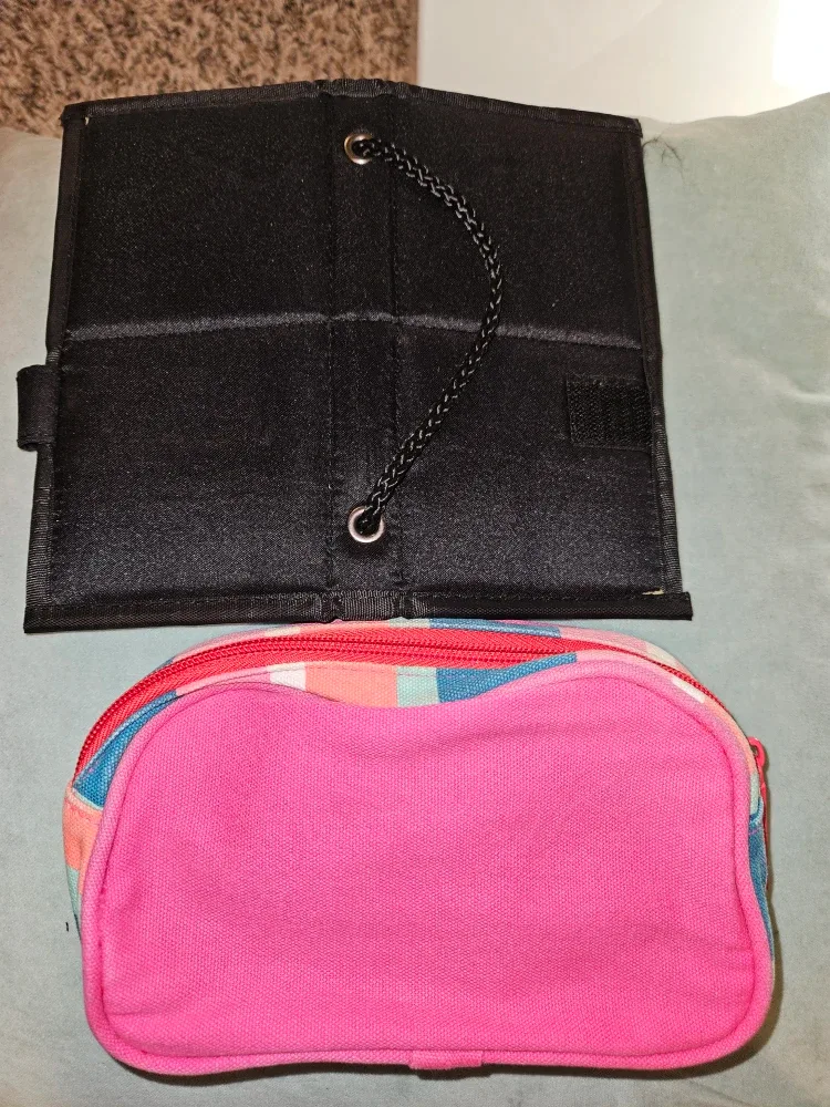 Pink Cosmetic Pouch & Black Organizer image indicator(2)