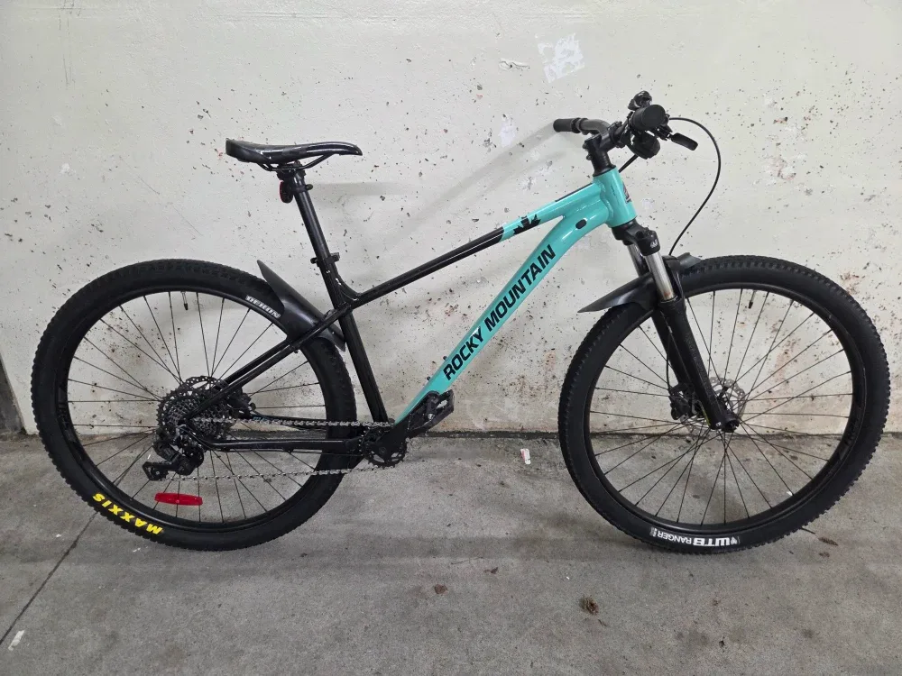 Rocky Mountain Fusion 10 Mountain Bike - Large