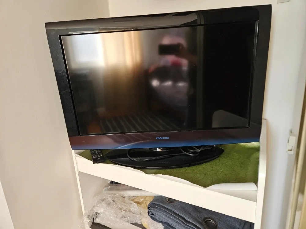 Toshiba 32DE200U Television Receiver