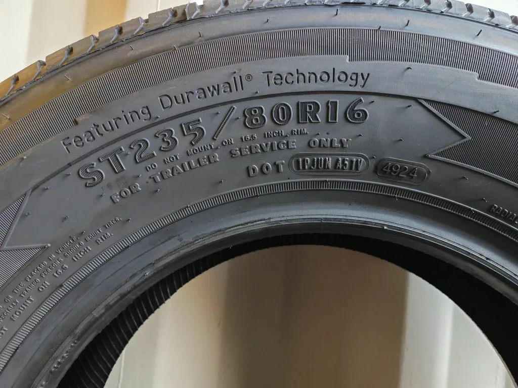ST235/80R16 Trailer Tire image indicator(5)