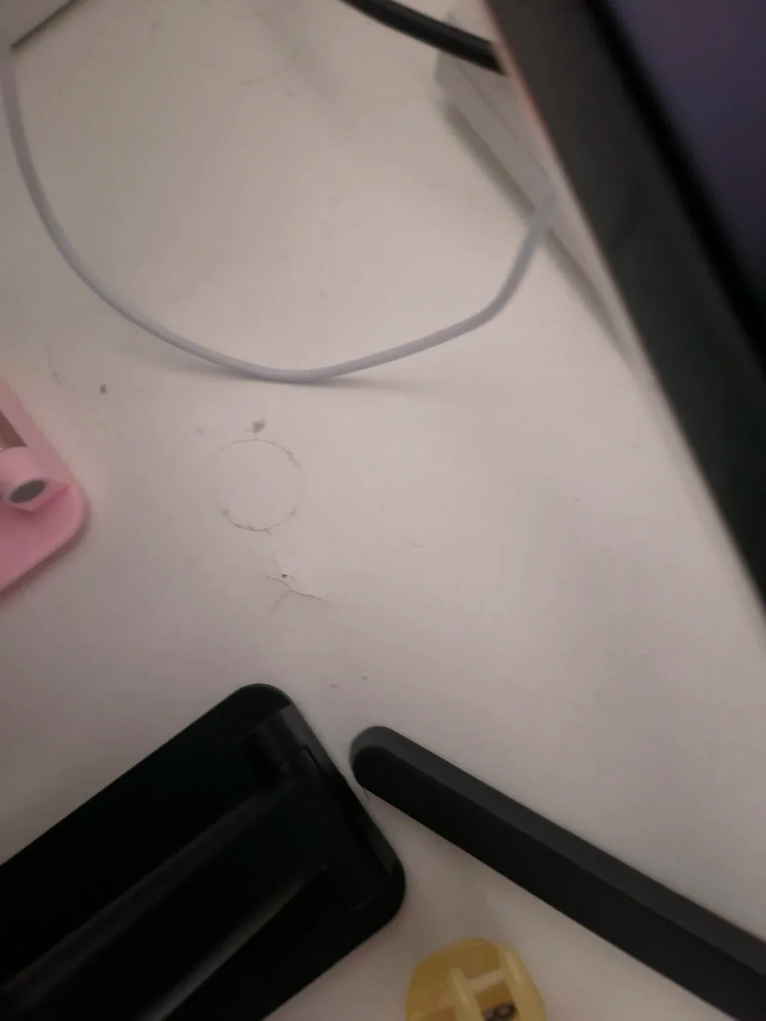 White Desk with Black Legs image indicator(3)