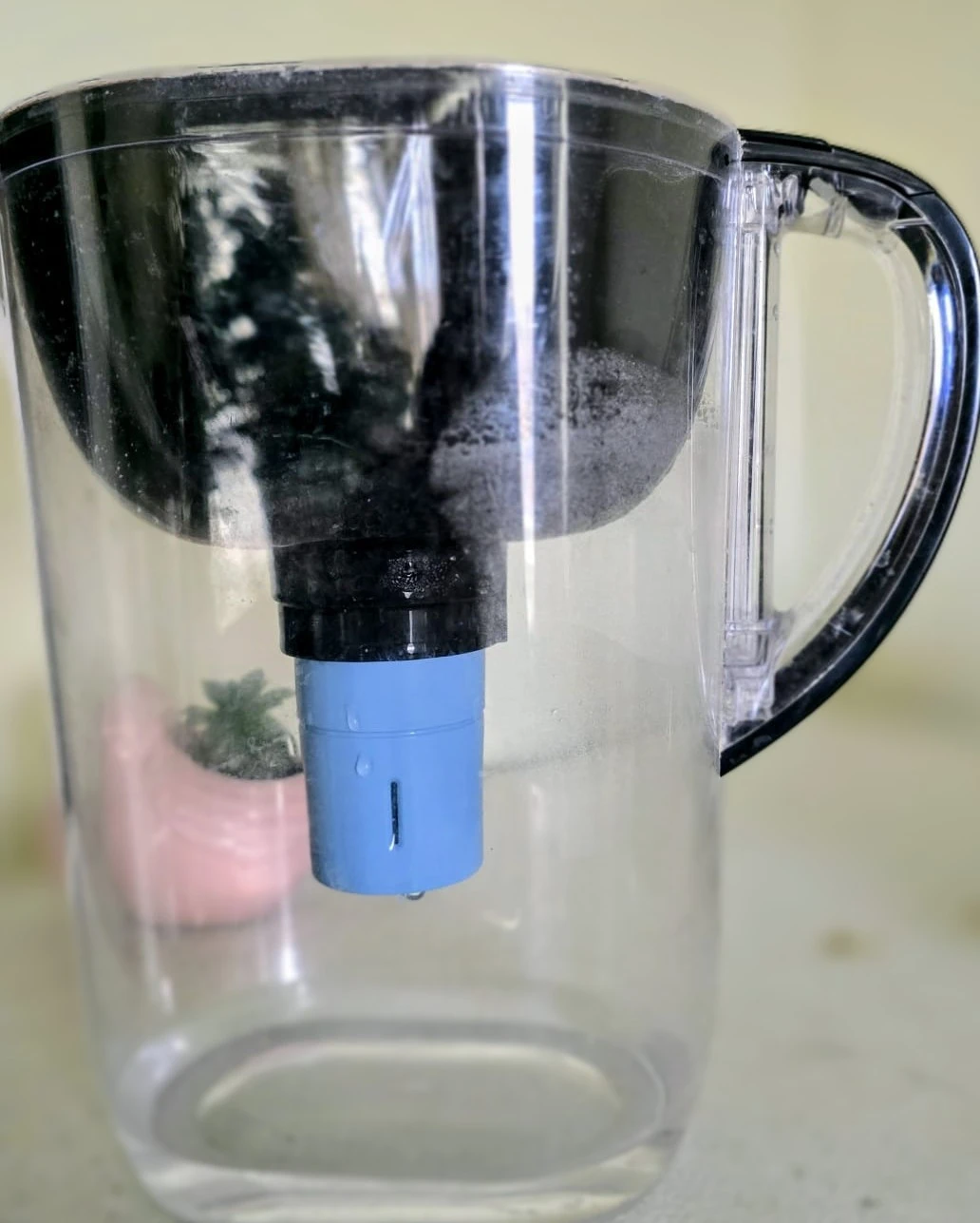 Brita Elite Water Filter Pitcher - photo 2