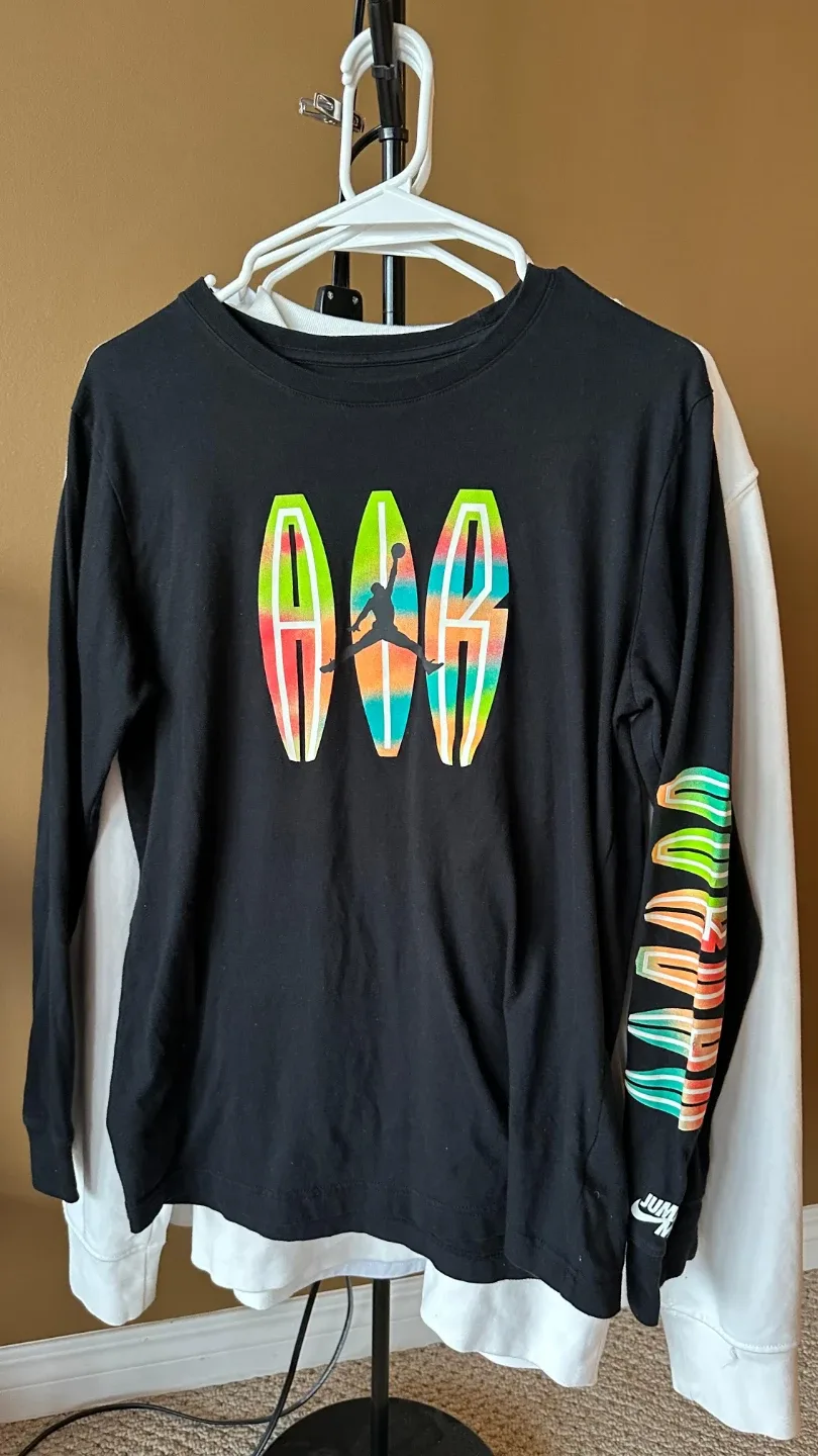 Assorted Men's Clothing -8 items all M/ L size image indicator(4)