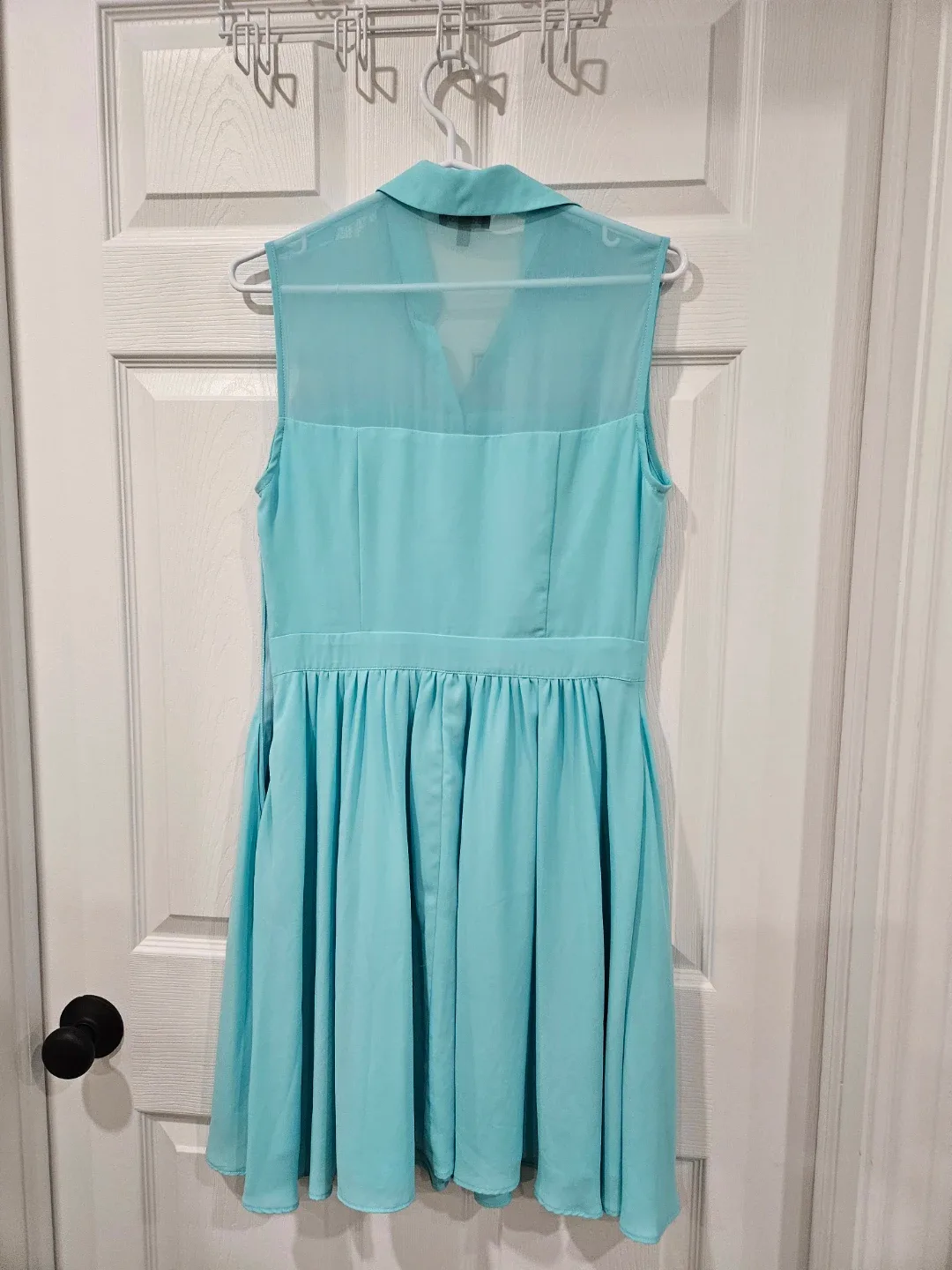 Le Chateau Dress - Size S image indicator(3)