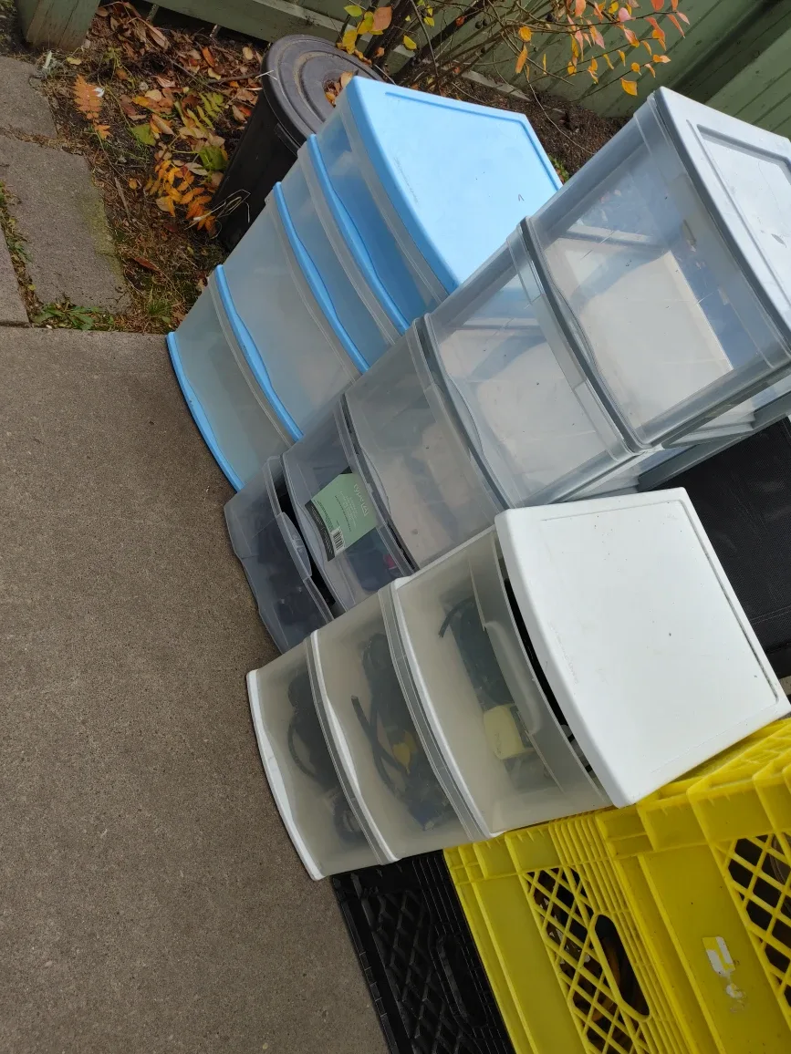 Storage Containers and Milk Crates image indicator(2)