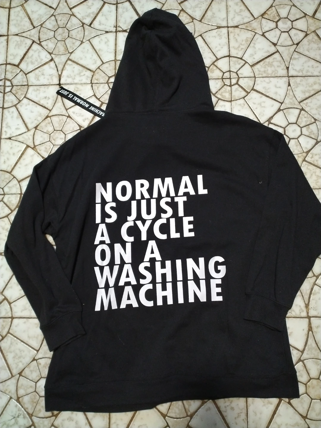Dubgee by Whoopi Black Hoodie - Size L - photo 2