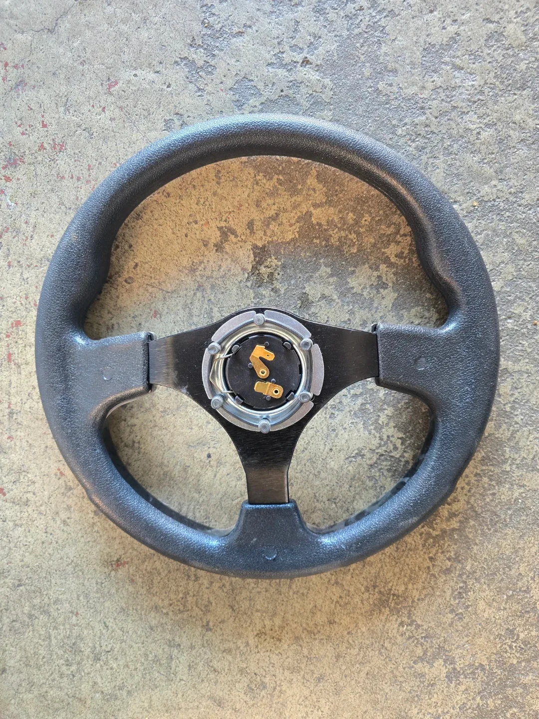 Black Steering Wheel image indicator(2)