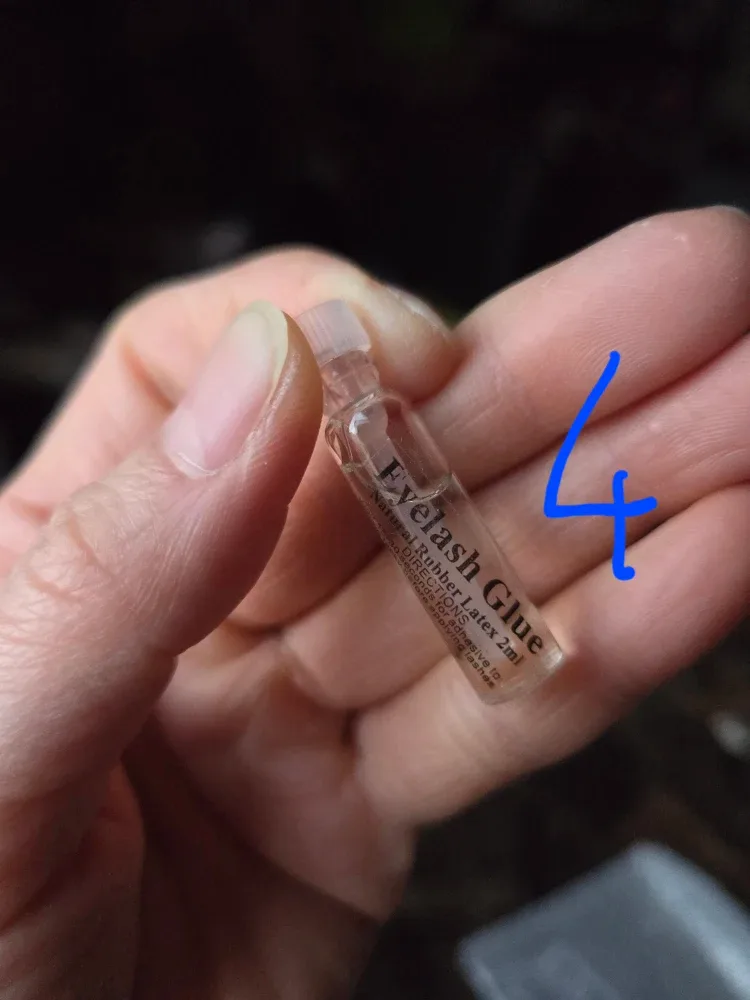 Lashes and Lashes's Glue. Price in the Pictures image indicator(9)