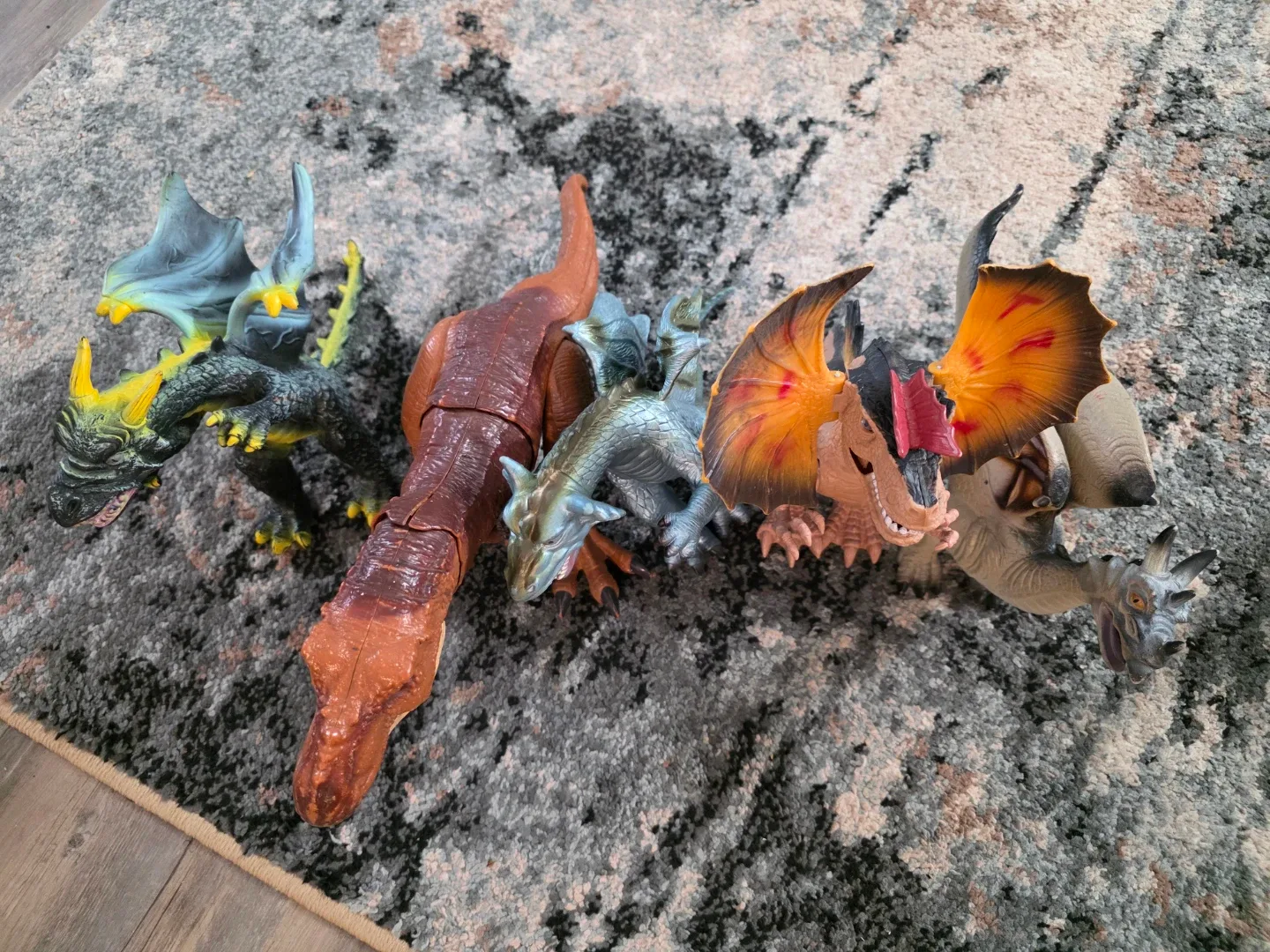 Dinosaur Action Figures - Lot of 5 image indicator(2)