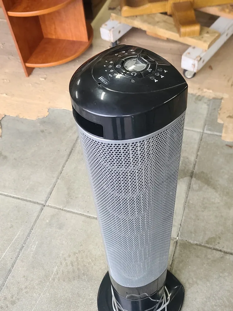 Tower Fan - Black & Grey image indicator(3)