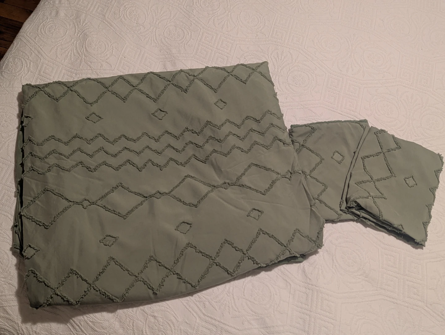 Sage Green Tufted Queen Duvet Cover Set