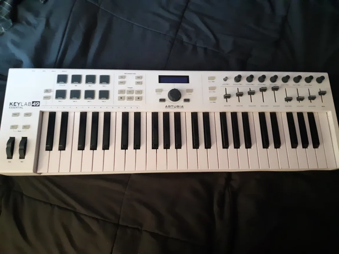 Arturia KeyLab 49 Essential MIDI Keyboard