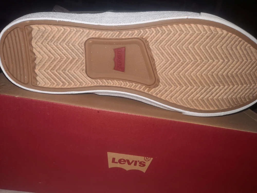 Levi's Canvas Shoes - Men's Size 9 (New) - photo 3