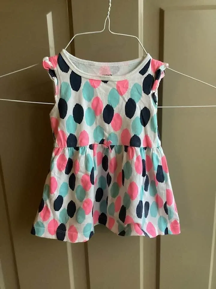 LOT Girls sz 9 months clothing