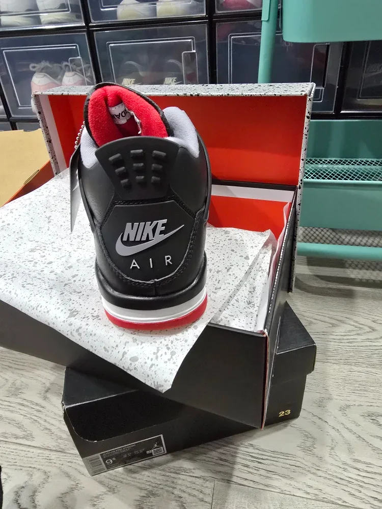 Nike Air Jordan 4 Retro (GS) - Size 7Y (Women's 8.5) BNIB image indicator(2)