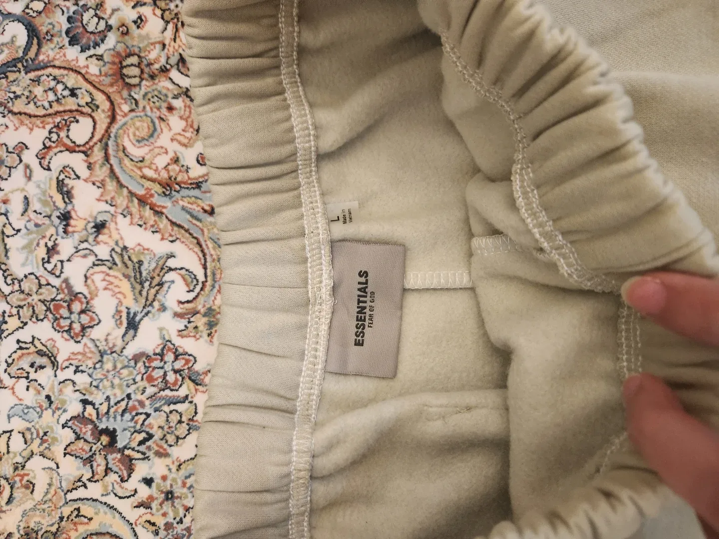 Essentials Fear of God Sweatpants - Size M image indicator(3)